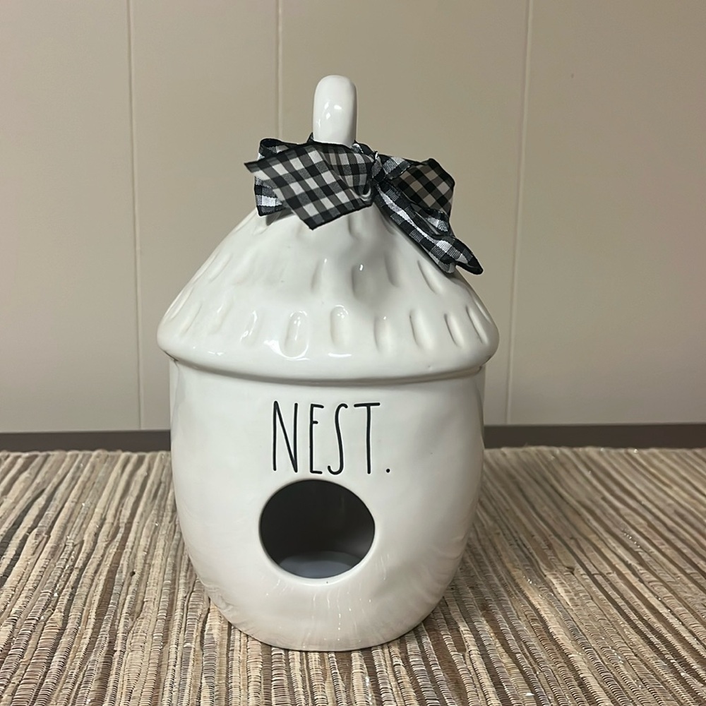 Rae Dunn Nest Acorn